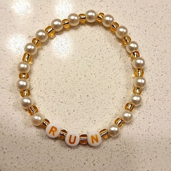 Taylor Swift Friendship Bracelet - Picture 1 of 2